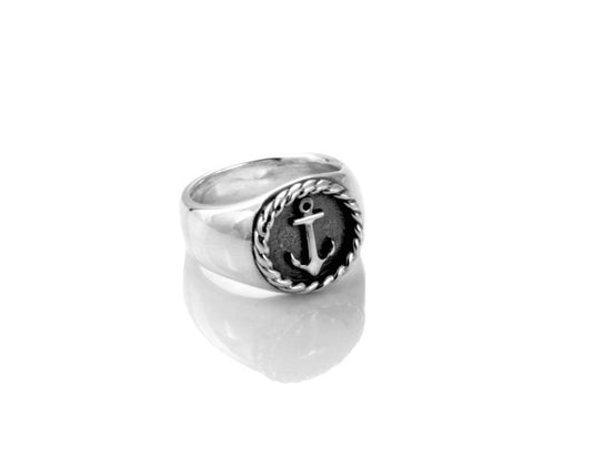 Anchor Round Signet Ring