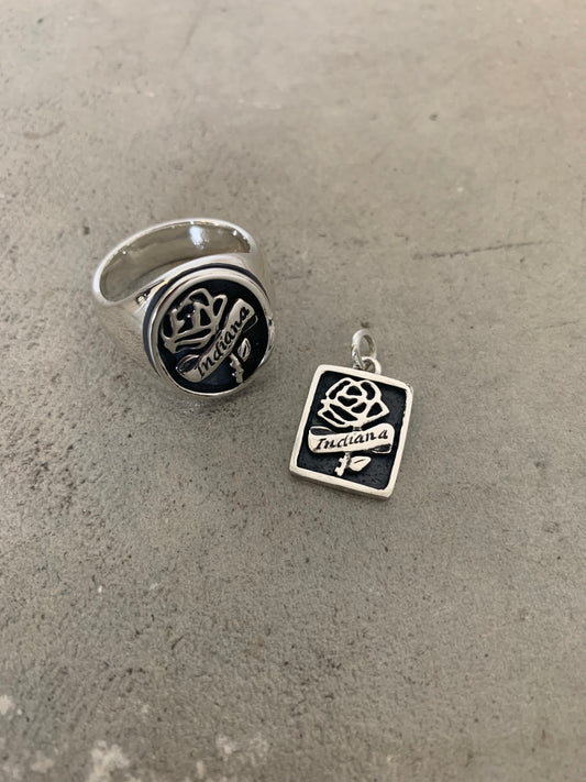 Sacred Rose Scroll Signet Ring