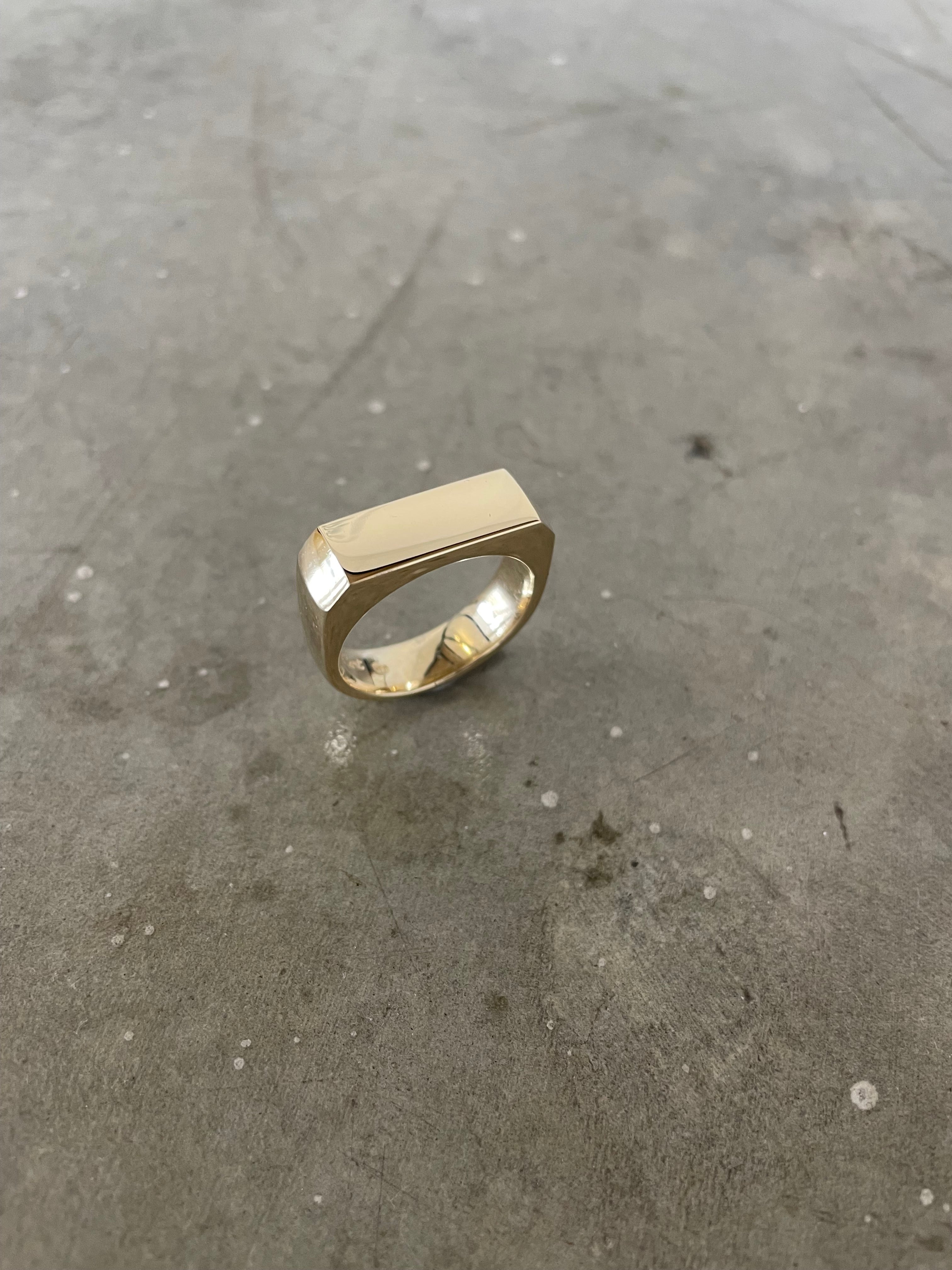 Flat top wedding band on sale