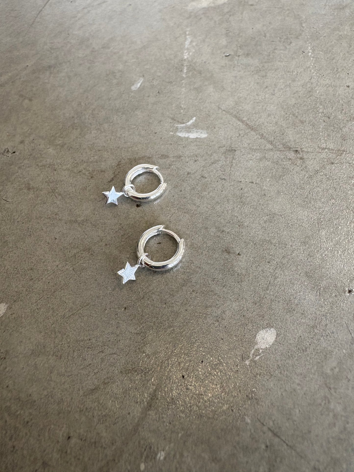 Star Hugger Hoops