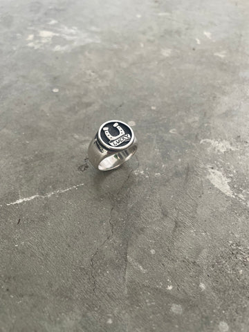 Horseshoe Signet