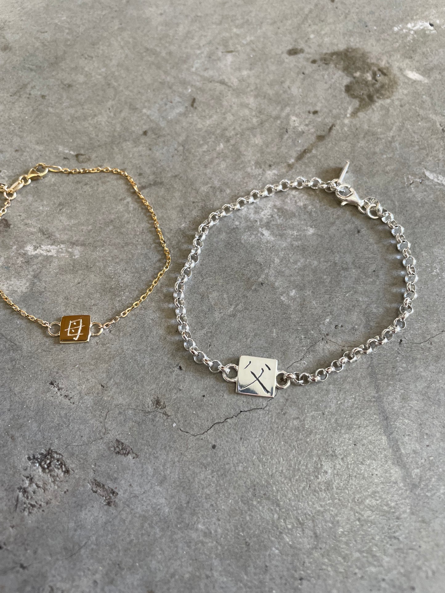Gold 'Mother' Kanji Bracelet