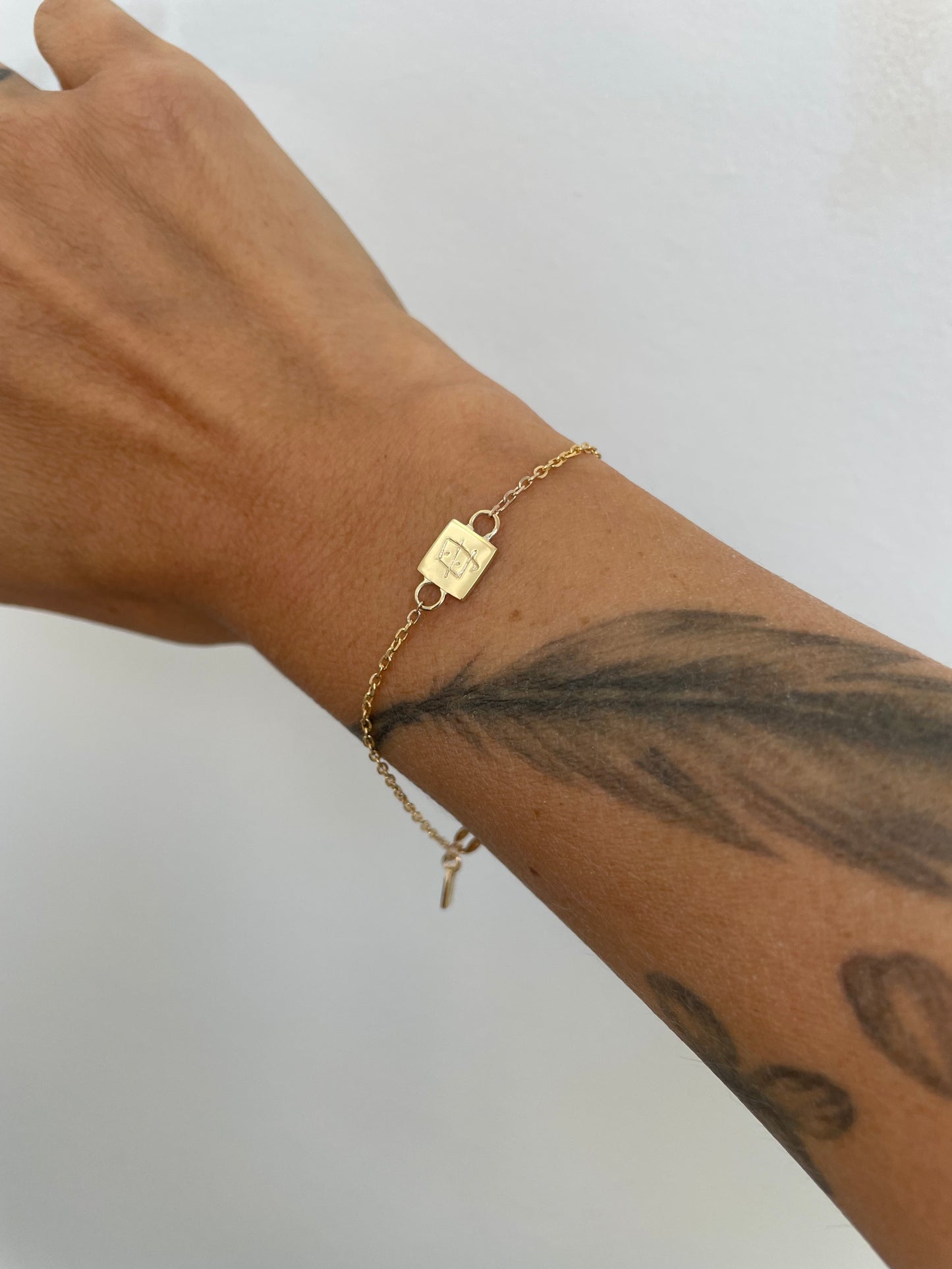 Gold 'Mother' Kanji Bracelet