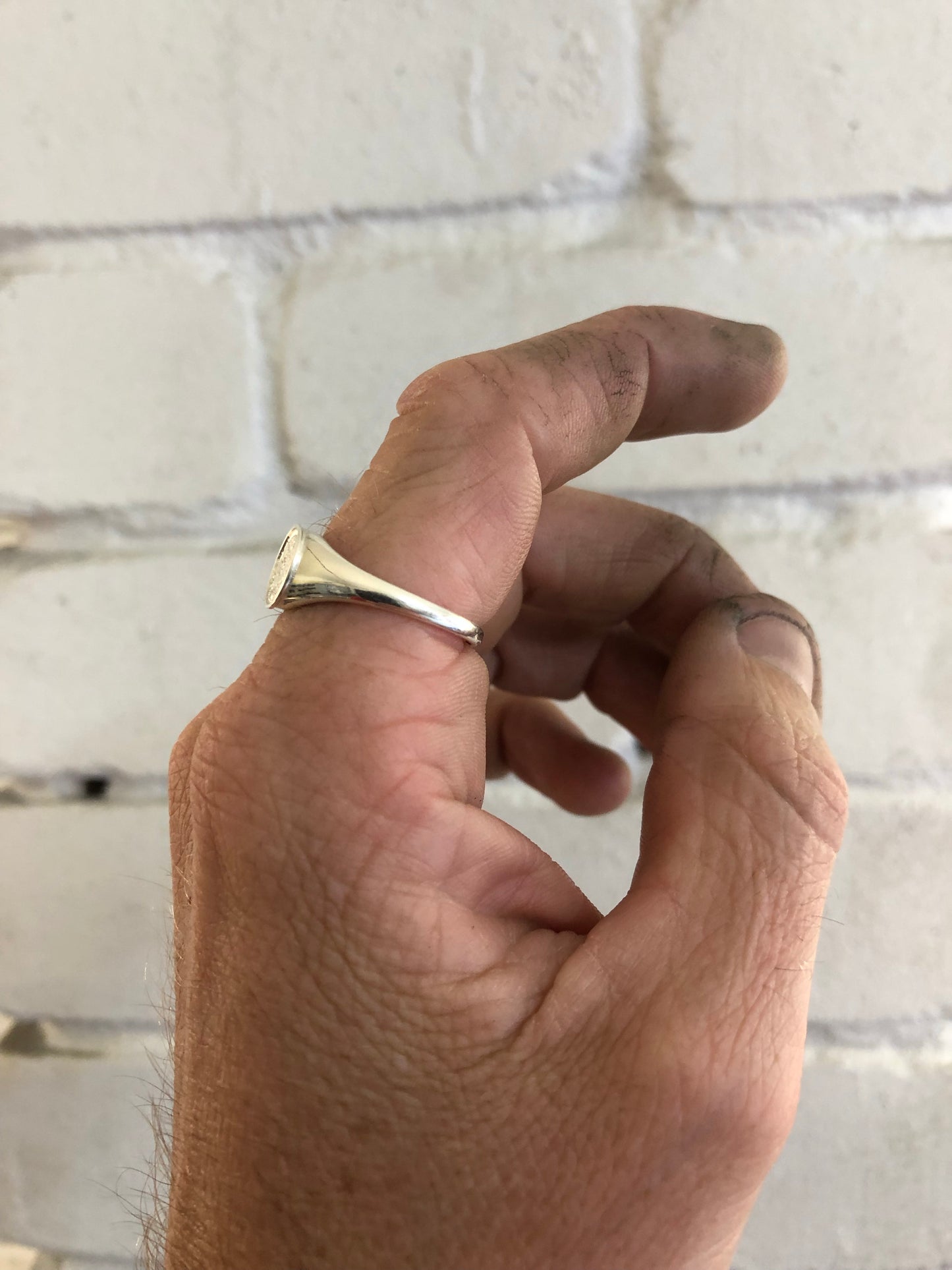 Mini Ellipse Signet Ring