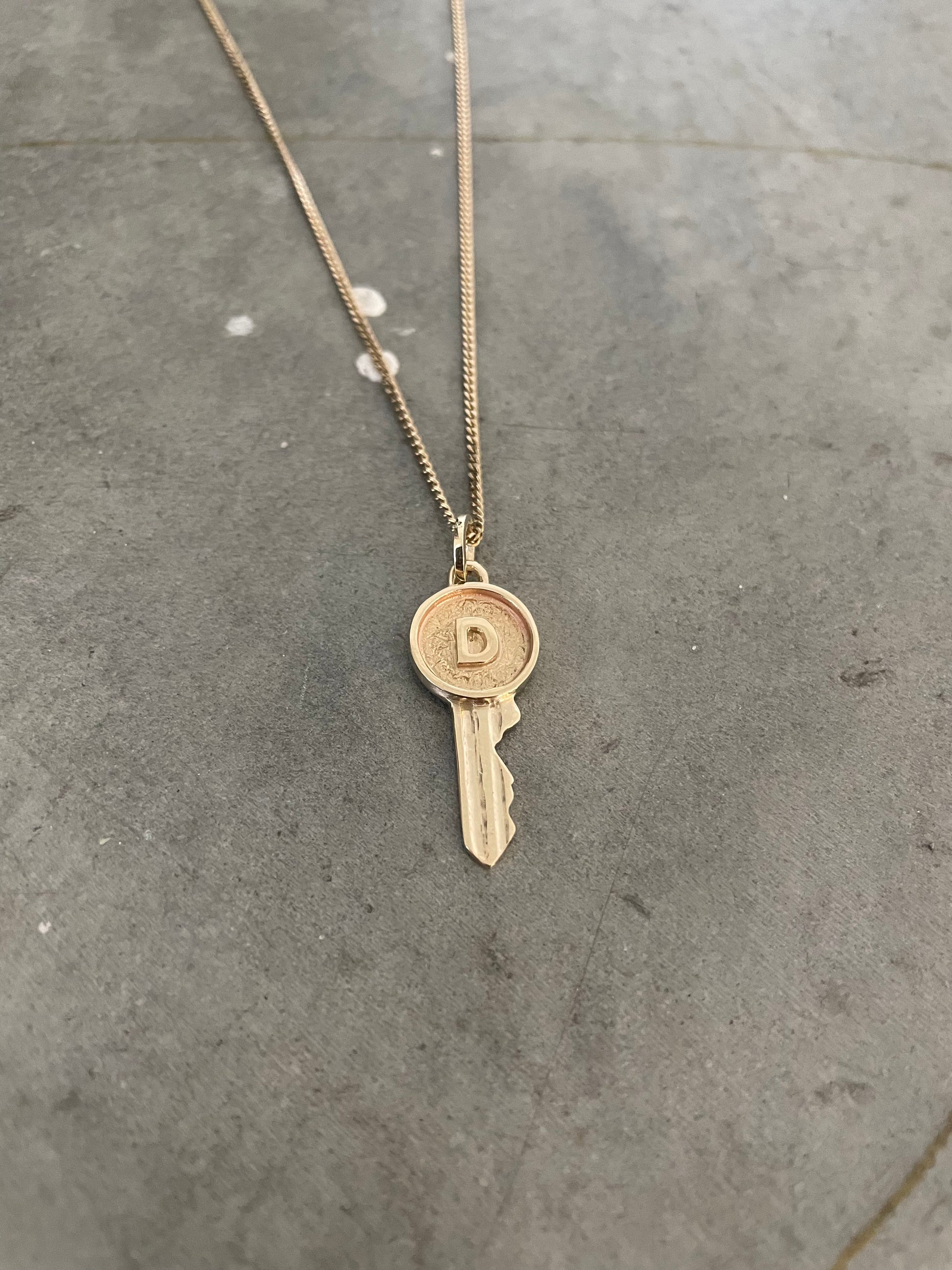 White gold key online pendant necklace