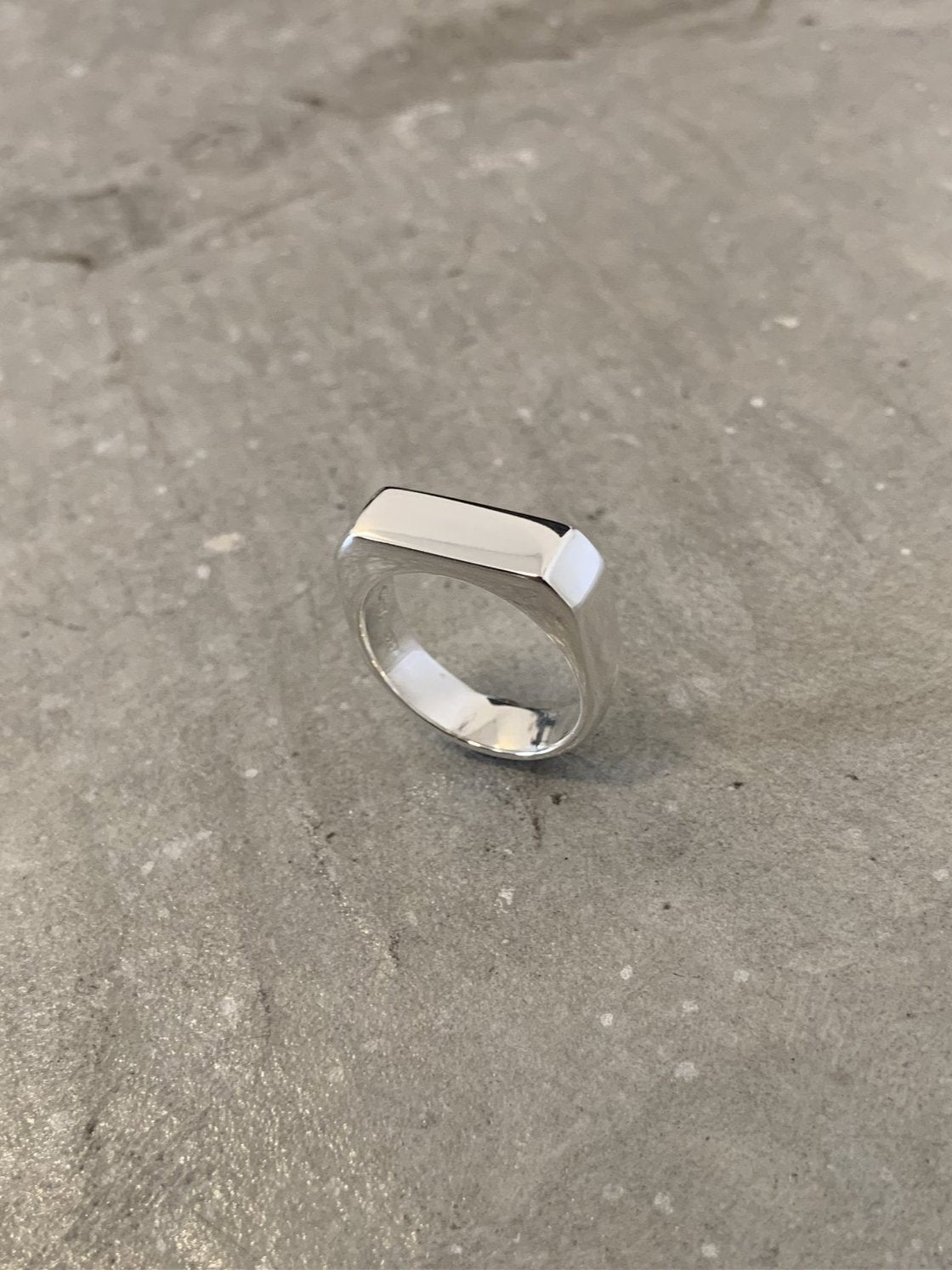 Flat Top Band Ring