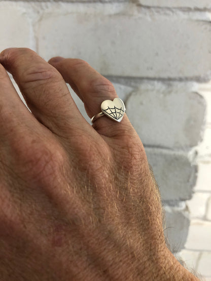 Webbed Heart ring