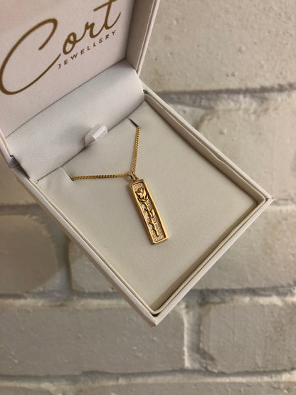 Gold Preserved Rose Necklace Vertical